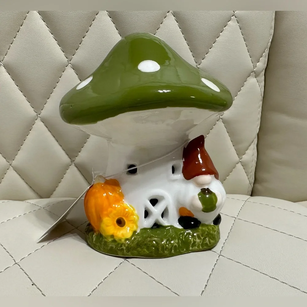 Ceramic Toad Stool - Mushroom Gnome House, Lighted Figurine New